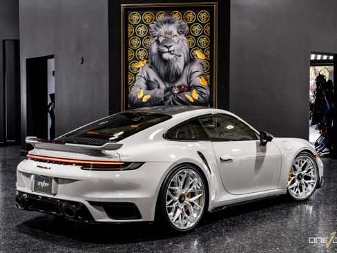 Used 2022 Porsche 911 Turbo S AWD/4WD image 34