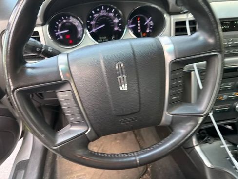 Used 2011 Lincoln MKZ w/ Interior Aluminum Trim Pkg FWD image 5