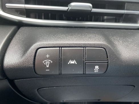 Certified 2023 Hyundai Elantra SEL w/ Convenience Package image 24