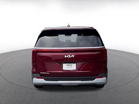 Used 2026 Kia Carnival FWD image 11