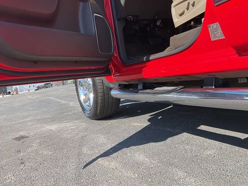 Used 2017 GMC Sierra 1500 SLT w/ Suspension Package, Off-Road image 30