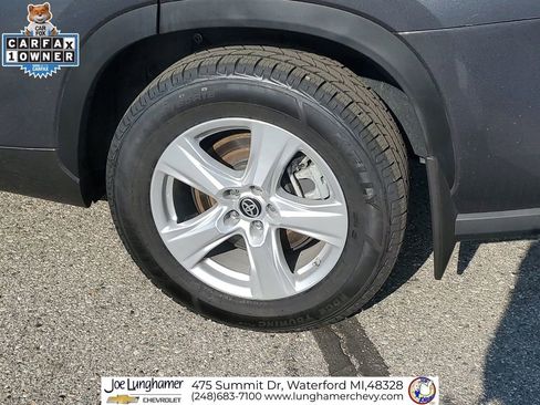 Used 2023 Toyota Highlander LE AWD/4WD image 33