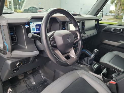 Used 2023 Ford Bronco Black Diamond image 18