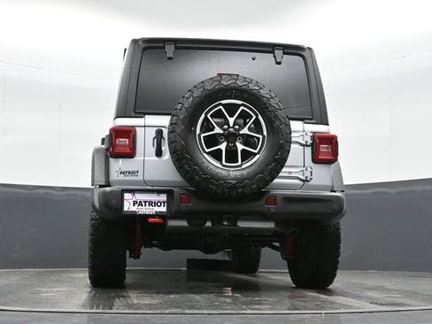 Used 2024 Jeep Wrangler Unlimited Rubicon w/ Capability Package AWD/4WD image 38