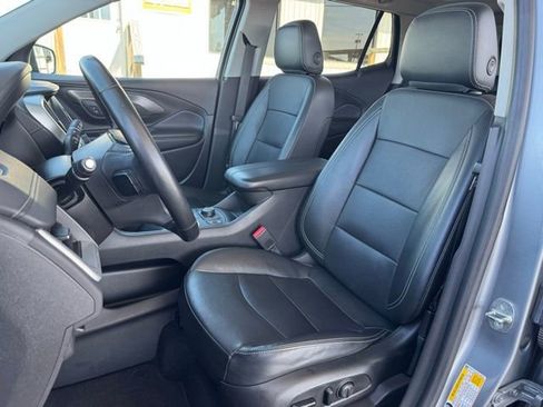 Used 2023 GMC Terrain SLT w/ Tech Package image 22