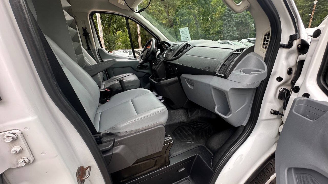 Used 2015 Ford Transit 250 130 Low Roof RWD image 7