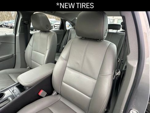 Used 2019 Chevrolet Impala LT image 2