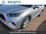 Used 2021 Toyota Highlander L image 3