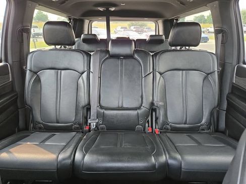 Used 2024 Jeep Wagoneer L Series II w/ Flexible Seating Group AWD/4WD image 30