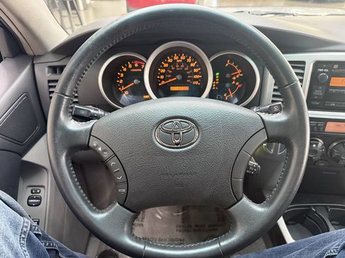 Used 2007 Toyota 4Runner SR5 image 23