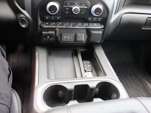 Used 2019 GMC Sierra 1500 SLT w/ SLT Premium Plus Package image 26