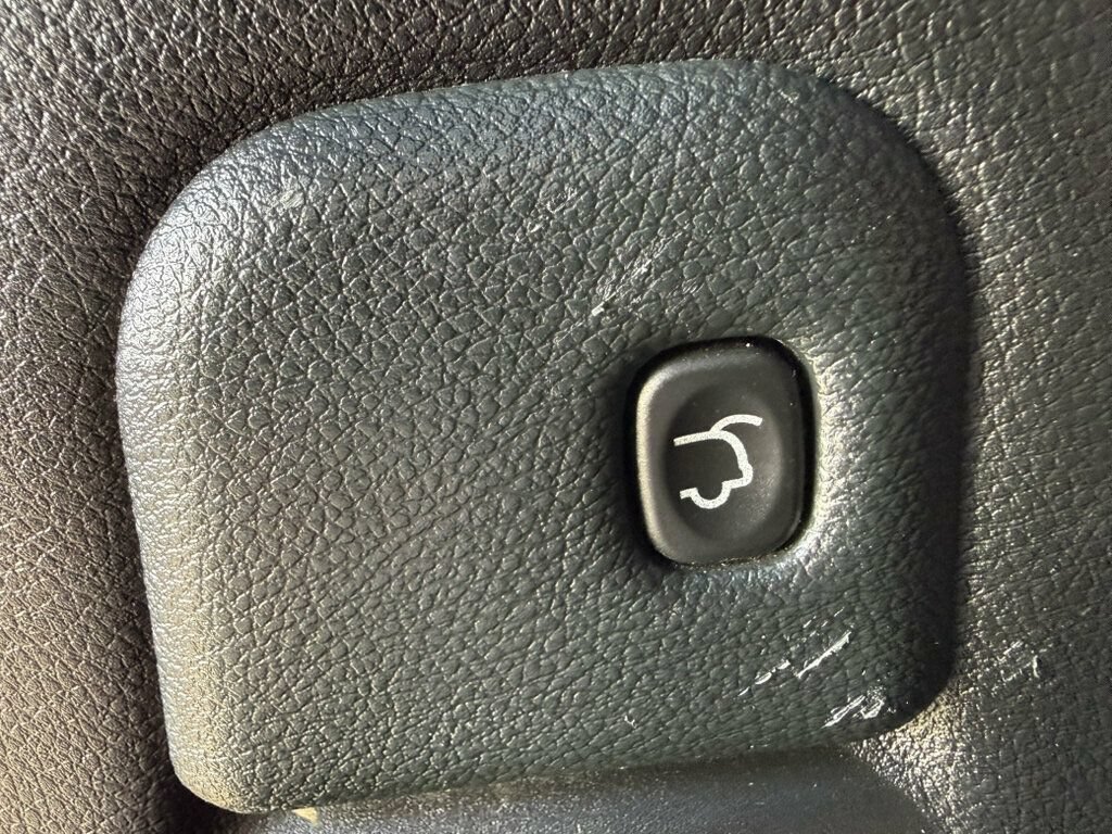 Used 2018 Dodge Durango SXT w/ Quick Order Package 2BB AWD/4WD image 10
