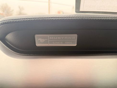 Used 2015 Ford Mustang GT Premium image 27