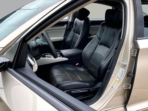 Used 2020 Honda Accord LX image 8