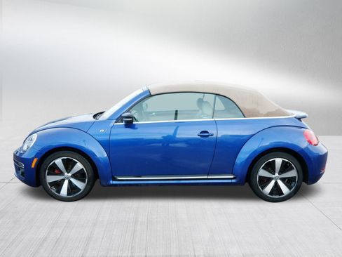 Used 2015 Volkswagen Beetle R-Line image 4