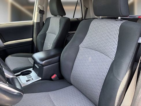 Used 2021 Toyota 4Runner SR5 AWD/4WD image 12