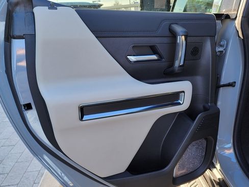 New 2026 GMC Hummer EV SUV image 48