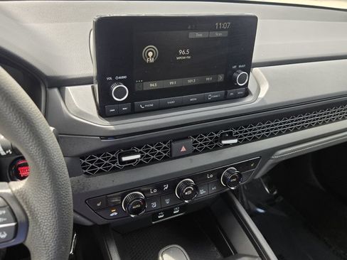 Certified 2025 Honda Accord SE image 21