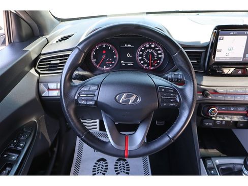 Used 2019 Hyundai Veloster Turbo Ultimate FWD image 10