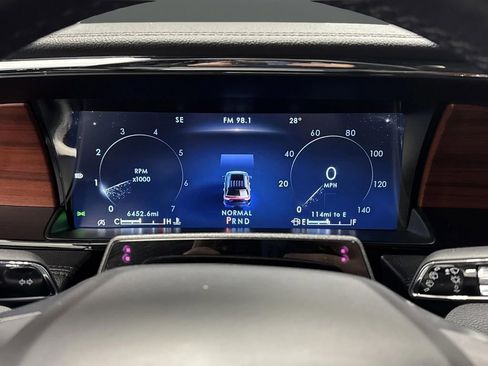 Used 2024 Lincoln Navigator Premiere image 20