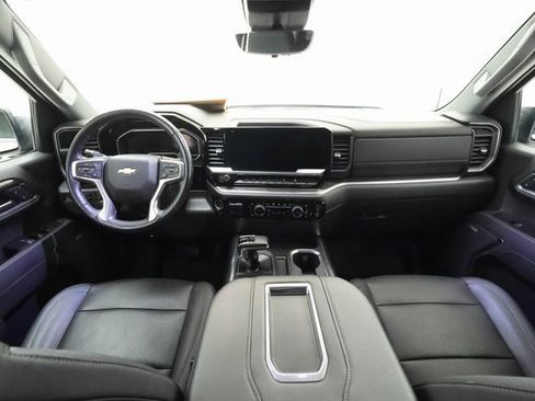 Used 2022 Chevrolet Silverado 1500 LTZ w/ Technology Package image 5