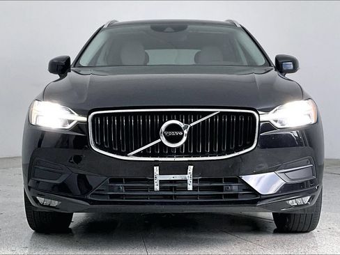 Used 2021 Volvo XC60 T5 Momentum w/ Protection Package Premier AWD/4WD image 2