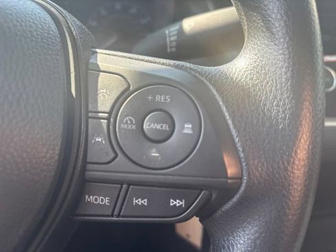 Used 2025 Toyota Corolla LE FWD image 13