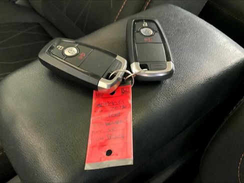 Certified 2021 Ford EcoSport SE w/ SE Convenience Package image 14