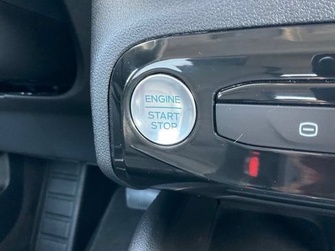 Used 2024 Ford Escape SE FWD image 18