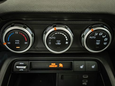Used 2024 MAZDA MX-5 Miata RF Grand Touring RWD image 36