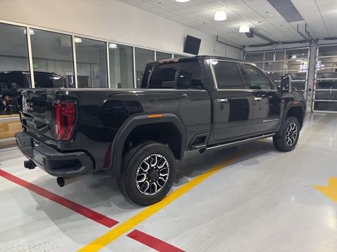 Used 2022 GMC Sierra 2500 Denali w/ Denali Ultimate Package image 10