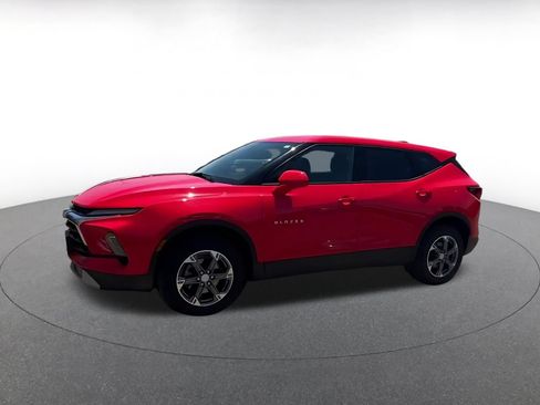 Used 2025 Chevrolet Blazer LT FWD image 5