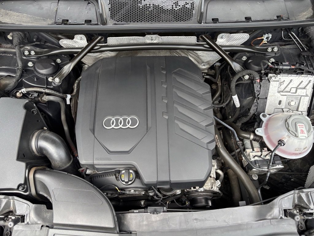 Used 2023 Audi Q5 2.0T Premium w/ Convenience Package AWD/4WD image 10