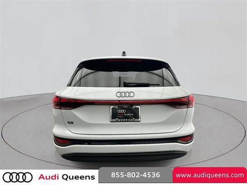 Used 2025 Audi Q6 e-tron Premium Plus image 3