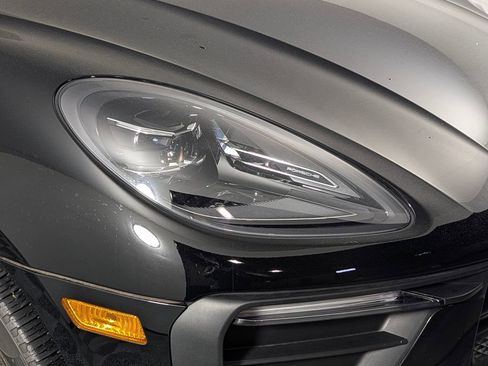 Certified 2023 Porsche Macan AWD/4WD image 15