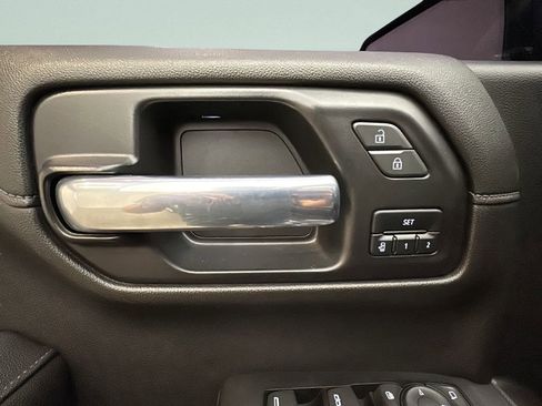 Used 2022 GMC Sierra 1500 SLT w/ SLT Premium Plus Package image 11