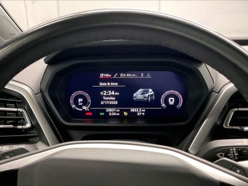 Used 2023 Audi Q4 e-tron Premium Plus w/ Premium Plus image 21