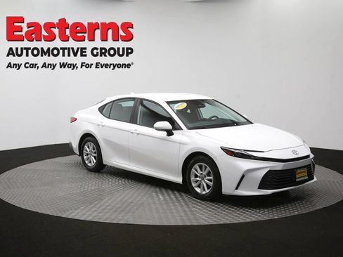 Used 2025 Toyota Camry LE FWD image 48