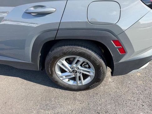 Used 2025 Hyundai Tucson SE FWD image 8