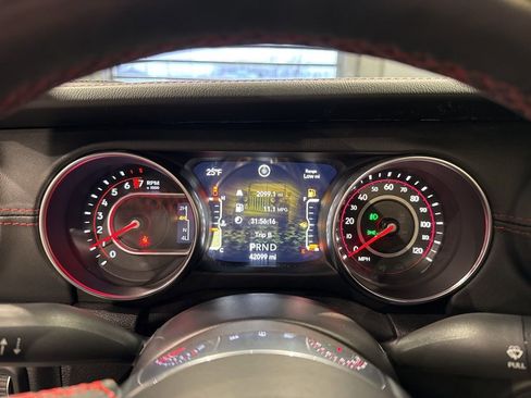 Used 2020 Jeep Gladiator Rubicon w/ Advanced Safety Group image 27