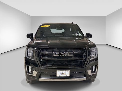 Used 2024 GMC Yukon SLT w/ SLT Luxury Package image 7