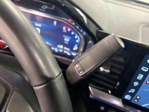 Used 2024 Chevrolet Silverado 2500 LTZ w/ LTZ Convenience Package image 18