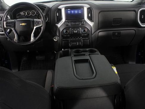 Used 2021 Chevrolet Silverado 1500 LT image 9