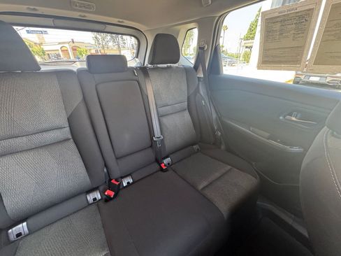 Used 2025 Nissan Rogue SV FWD image 39