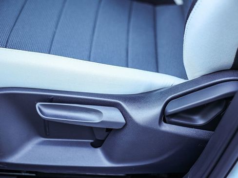 New 2026 Volkswagen Taos S image 32