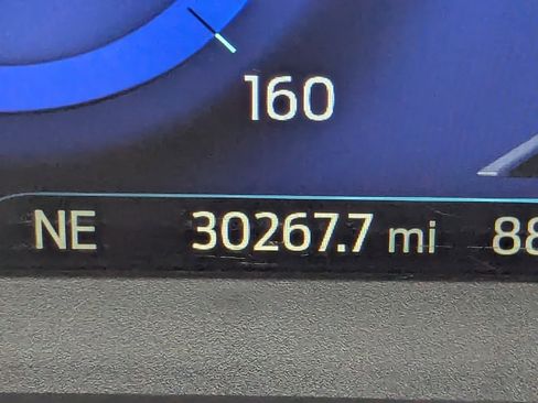 Used 2022 Ford Escape Titanium w/ Titanium Premium Package image 29