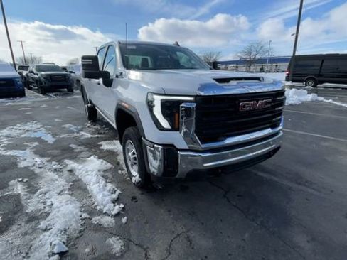 New 2025 GMC Sierra 2500 Pro w/ 1SA Pro Safety Plus Package AWD/4WD image 4