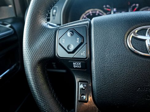 Used 2021 Toyota 4Runner TRD Off-Road Premium image 19