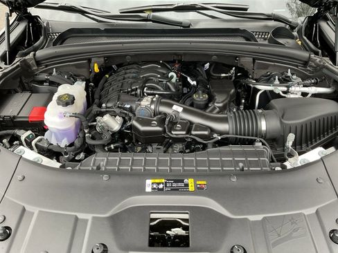 New 2025 Jeep Grand Cherokee Altitude AWD/4WD image 36