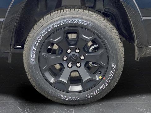 New 2026 RAM 1500 4x4 Crew Cab image 42